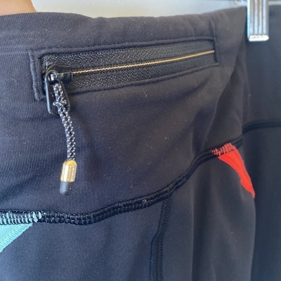 Lululemon Pedal To The Medal 7/8 Tight Black / Alarming / Tranquil Blue Size 4 - Picture 8 of 16